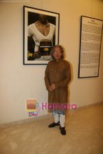 Anil Dharkar at the launch of Pratim Banerjee_s art exhibition in Art N Soul on 19th Nov 2009 (3).JPG